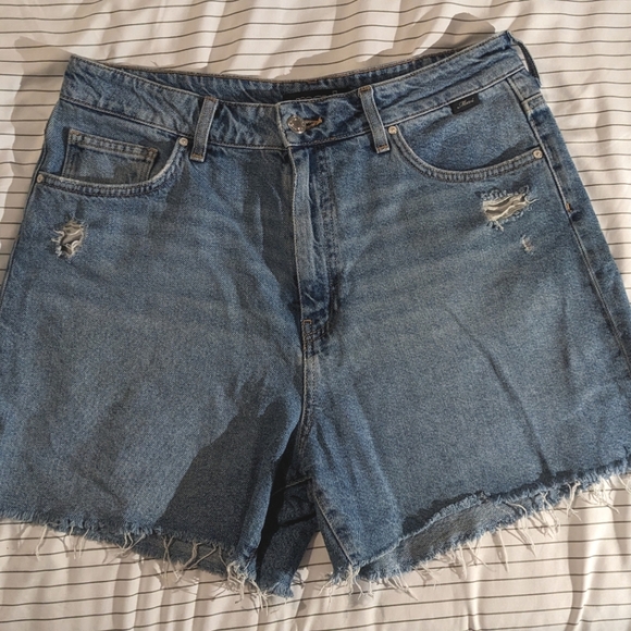 MAVI | Millie Relaxed Denim Shorts - Picture 3 of 8